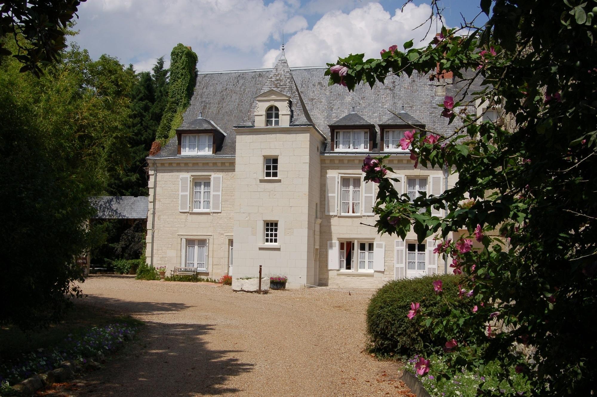 Logis Manoir De La Giraudiere Beaumont-en-Veron Exterior photo